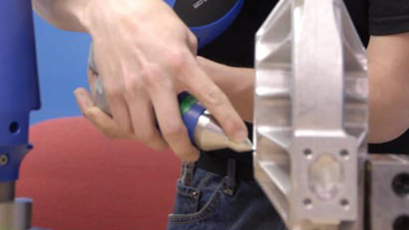 Handgefuhrte Instrumente im Vergleich zu tragbaren KMGs_thumb