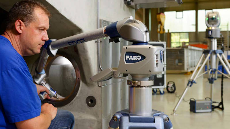 FARO LASER TRACKER OPTIMIERT DIE MASCHINENSYMMETRIE_thumb