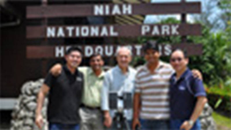 Expedition_tour_of_Niah_Cave_in_Sarawak_Malaysia_thumb