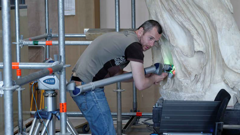 APPLICATIONGRAPHICARTHERITAGEthumb